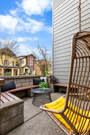 The Pendleton – Walkable / Arcade Loft / Modern in Eugene, OR - Eugene, Oregon - glamping.directory