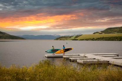 Cozy Secluded Log Cabin with Scenic Mountain Views near Park City, Utah - Coalville, Utah - glamping.directory
