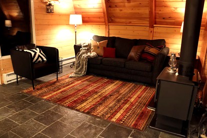Cozy Secluded Log Cabin with Scenic Mountain Views near Park City, Utah - Coalville, Utah - glamping.directory