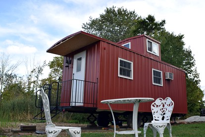 Glamping Caboose for Romantic Getaways in the Heart of Ohio's Wine Country - glamping.directory