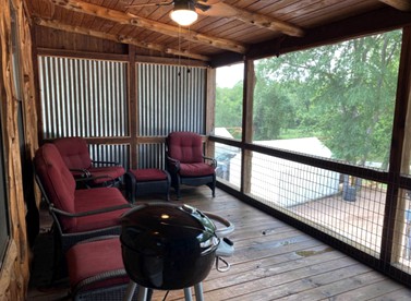 Tranquil Log Cabin by the San Marcos River - A Relaxing Glamping Getaway near Kingsbury, Texas - Kingsbury, Texas - glamping.directory