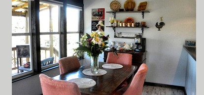Romantic Tree House-Style Cottage with Fredericksburg Valley Views in Texas Hill Country - Fredericksburg, Texas - glamping.directory