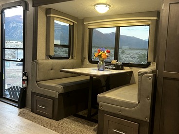Spacious Camper on a Llama Rescue Ranch with Stunning Views near Questa, New Mexico - Questa, New Mexico - glamping.directory