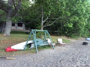 Cozy Lakeside Getaway near Acadia National Park in Ellsworth, Maine - Ellsworth, Maine - glamping.directory