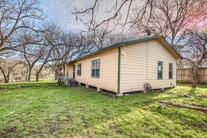 Riverside Glamping Adventure for Families in Canyon Lake, Texas - Canyon Lake, Texas - glamping.directory