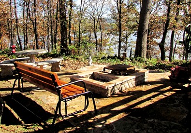 Rustic Cabin Rental in the Woods with Private Dock on Lake Dardanelle, Arkansas - Scranton, Arkansas - glamping.directory