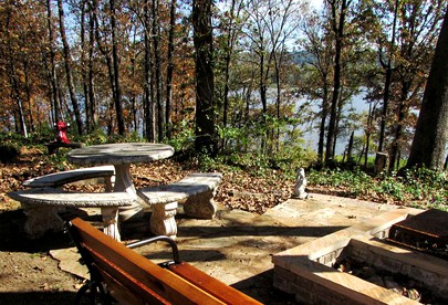 Rustic Cabin Rental in the Woods with Private Dock on Lake Dardanelle, Arkansas - Scranton, Arkansas - glamping.directory