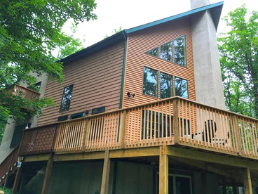 Cozy Vacation Rental for 10 with a Fire Pit in Jim Thorpe, Pennsylvania - glamping.directory