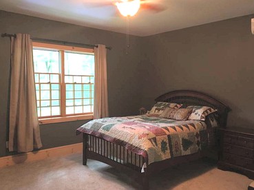 Cozy Vacation Rental for 10 with a Fire Pit in Jim Thorpe, Pennsylvania - Jim Thorpe, Pennsylvania - glamping.directory