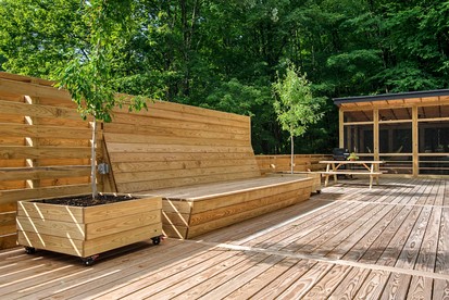 Vintage Airstream Retreat with Private Deck & Outdoor Shower in Delancey, New York - Delancey, New York - glamping.directory