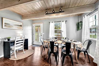 Inviting Hideaway Perfect for a Relaxing Escape in Siloam Springs, Arkansas - Siloam Springs, Arkansas - glamping.directory