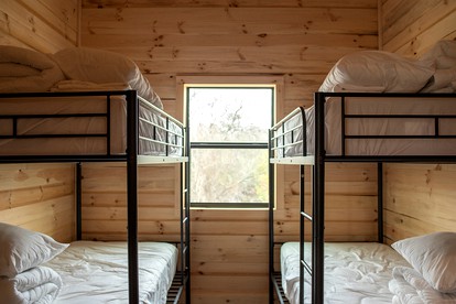 Cute Cabin Rental in Waco, for Wonderful Family Glamping in Texas - Waco, Texas - glamping.directory