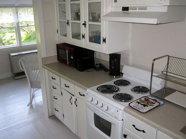 Secluded Cottage Rental near the Beaches of Maine’s East Coast in Arrowsic - Arowsic, Maine - glamping.directory