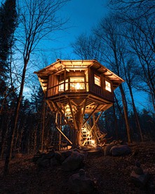 Rustic Glamping Shelter for an Outdoor Getaway in the Adirondacks, New York - Paul Smiths, New York - glamping.directory