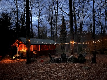 Rustic Glamping Shelter for an Outdoor Getaway in the Adirondacks, New York - Paul Smiths, New York - glamping.directory