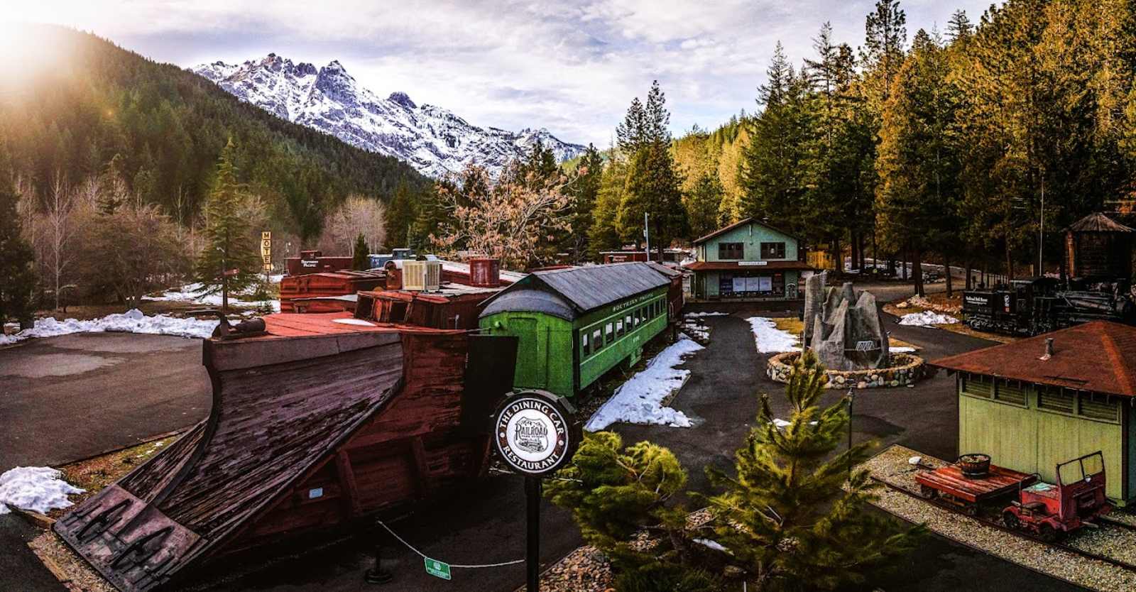 Jubilee Railroad Wilderness Lodge - Dunsmuir, California - glamping.directory