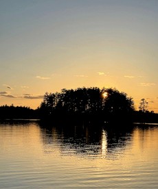 Lakefront Secluded Cottage in Northwood, New Hampshire - Northwood, New Hampshire - glamping.directory