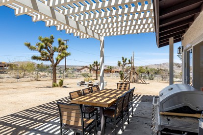 Comfortable Accommodation with Private Hot Tub for a Getaway in Joshua Tree, CA - Joshua Tree, California - glamping.directory