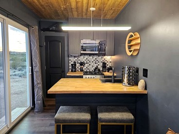 Arizona Adventure Awaits: Glamping Rental Offering Exquisite Views - Meadview, Arizona - glamping.directory