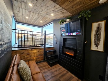 Arizona Adventure Awaits: Glamping Rental Offering Exquisite Views - Meadview, Arizona - glamping.directory