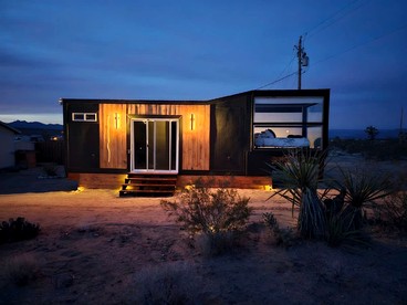 Arizona Adventure Awaits: Glamping Rental Offering Exquisite Views - glamping.directory