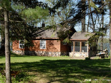 Secluded Camping Cabin near Flambeau River State Forest, Wisconsin - Birchwood, Wisconsin - glamping.directory