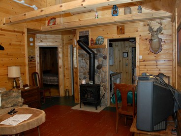 Secluded Camping Cabin near Flambeau River State Forest, Wisconsin - Birchwood, Wisconsin - glamping.directory