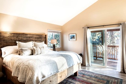 Gorgeous Cabin with Hot-tub, Pool Table and Barbecue in Big Bear Lake, California - Big Bear Lake, California - glamping.directory