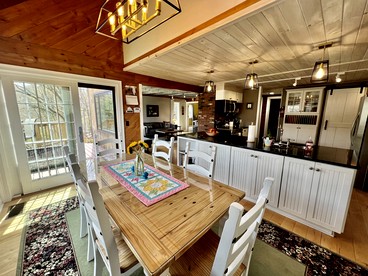 Embrace Nature with this Incredible Cabin in Sandgate, Vermont - Sandgate, Vermont - glamping.directory