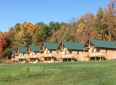 Family-Friendly Cabin Rentals with a Barbecue near Syracuse, New York - Oneida, New York - glamping.directory