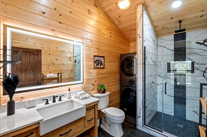 Rustic Cabin near the Great Smoky Mountains, Tennessee - Sevierville, Tennessee - glamping.directory