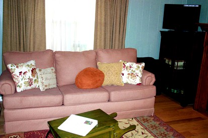 Refreshing Cottage Suite Ideal for Wine Weekend Getaway in Fredericksburg, Texas - Fredericksburg, Texas - glamping.directory