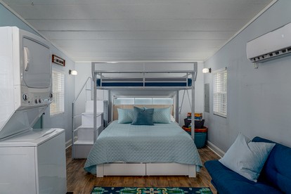 Charming Lakefront Tiny Home with Fire Pit, Grill, and Bocce Ball Near Littleton, North Carolina - Littleton, North Carolina - glamping.directory