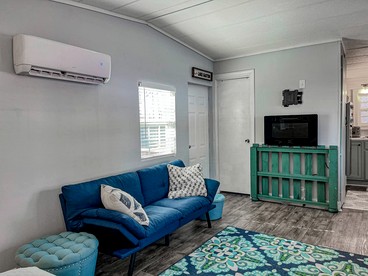 Charming Lakefront Tiny Home with Fire Pit, Grill, and Bocce Ball Near Littleton, North Carolina - Littleton, North Carolina - glamping.directory
