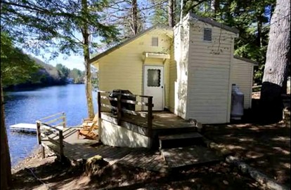 Gorgeous Lakefront Cottage Nestled Amidst Trees in Meredith, New Hampshire - glamping.directory