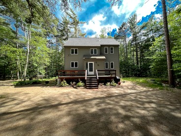 Luminous Cabin Surrounded by Nature in NH - North Conway, New Hampshire - glamping.directory