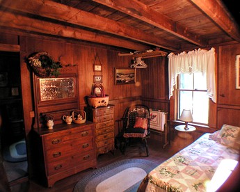 Rustic Lakefront Cabin Rental with Dock on Bauneg Beg Lake near Portland, Maine - Sanford, Maine - glamping.directory
