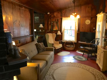 Rustic Lakefront Cabin Rental with Dock on Bauneg Beg Lake near Portland, Maine - Sanford, Maine - glamping.directory
