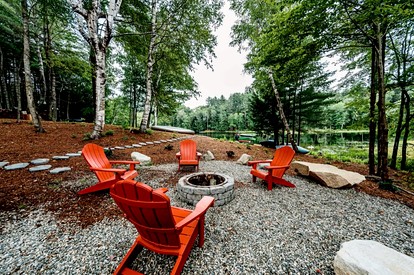Double Tree Houses Ideal for Groups with Hot-Tubs in Maine - Belgrade, Maine - glamping.directory