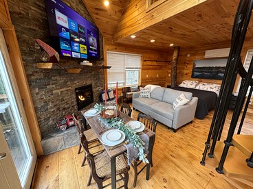 Double Tree Houses Ideal for Groups with Hot-Tubs in Maine - Belgrade, Maine - glamping.directory