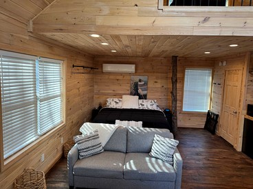 Double Tree Houses Ideal for Groups with Hot-Tubs in Maine - Belgrade, Maine - glamping.directory