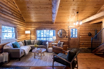 Cozy Mountain Cabin with Jacuzzi Near Ennis Lake in McAllister, Montana - McAllister, Montana - glamping.directory