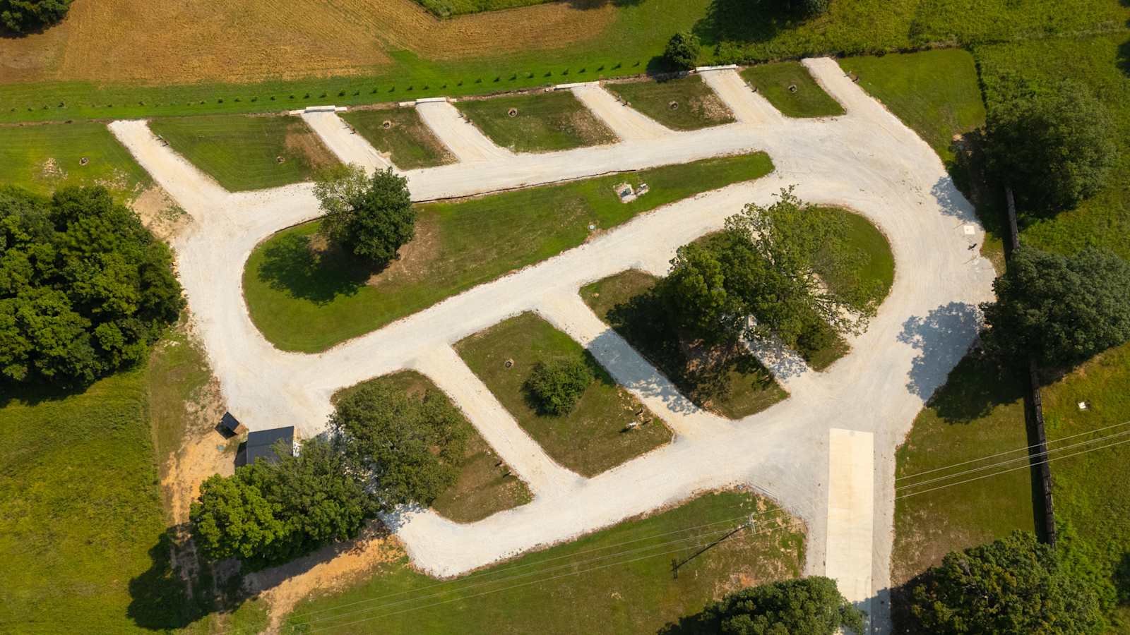 Flatwoods Mountain RV Park - Jasper, Arkansas - glamping.directory