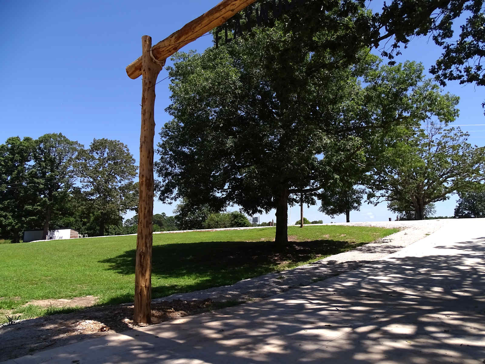 Flatwoods Mountain RV Park - Jasper, Arkansas - glamping.directory