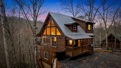 Mountain Fun in Gatlinburg: Cabin with Movie Theater and Game Room for an Unforgettable Time - glamping.directory