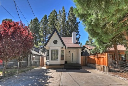 Unwind in Style: Premier Location Cabin with Hot Tub in California - Big Bear, California - glamping.directory