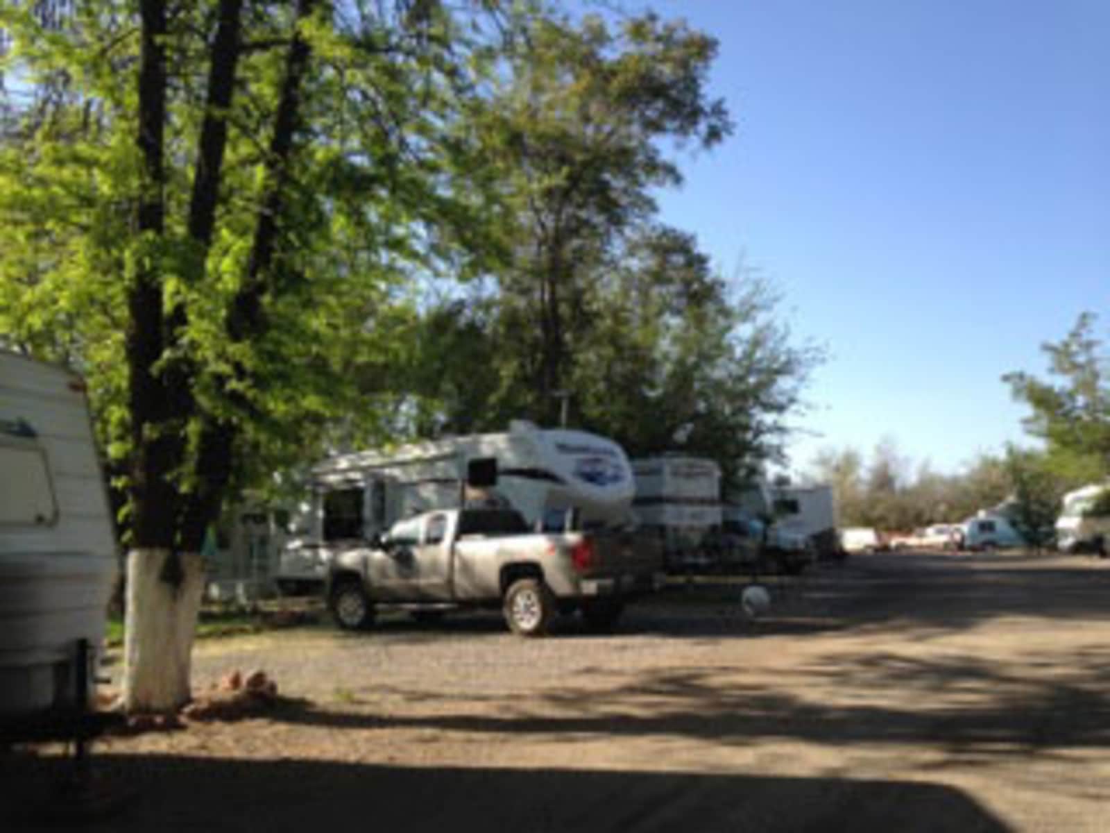 Turquoise Triangle RV Park - Cottonwood, Arizona - glamping.directory