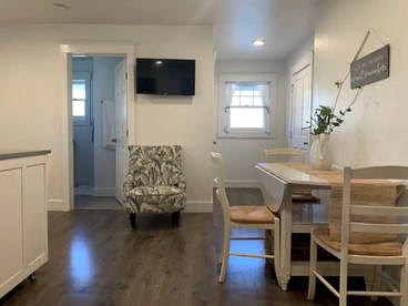 Idyllic Cottage Rental on a Working Farm Ideal for a Weekend Trip from San Francisco - San Martin, California - glamping.directory