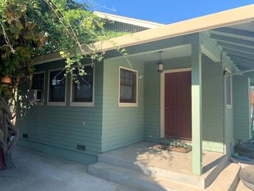 Idyllic Cottage Rental on a Working Farm Ideal for a Weekend Trip from San Francisco - San Martin, California - glamping.directory