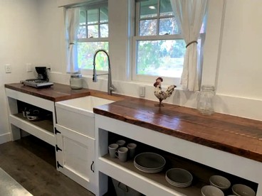 Idyllic Cottage Rental on a Working Farm Ideal for a Weekend Trip from San Francisco - San Martin, California - glamping.directory